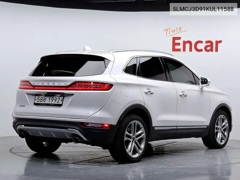 Mkc 2.0 Awd VIN: 5LMCJ3D91KUL11588 Lot: 39545603