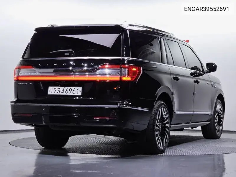 Navigator 4Th Generation 3.5L VIN: ENCAR39552691 Lot: 39552691