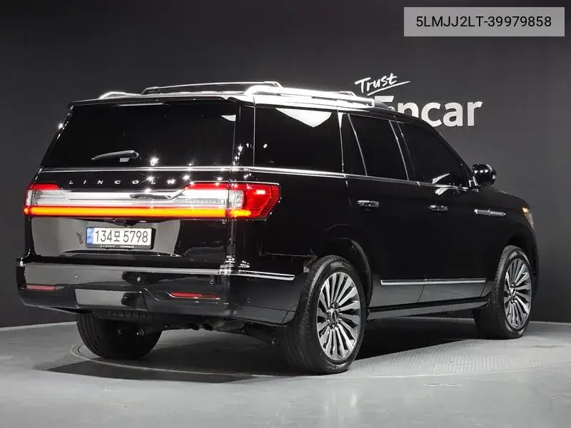 Navigator 4Th Generation 3.5L VIN: 5LMJJ2LT-39979858 Lot: 39979858
