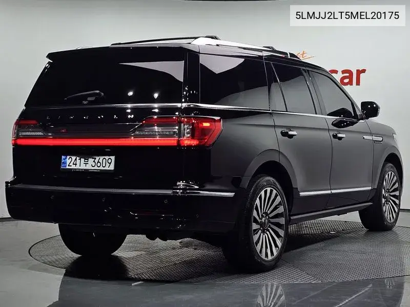 Navigator 4Th Generation 3.5L VIN: 5LMJJ2LT5MEL20175 Lot: 40012591