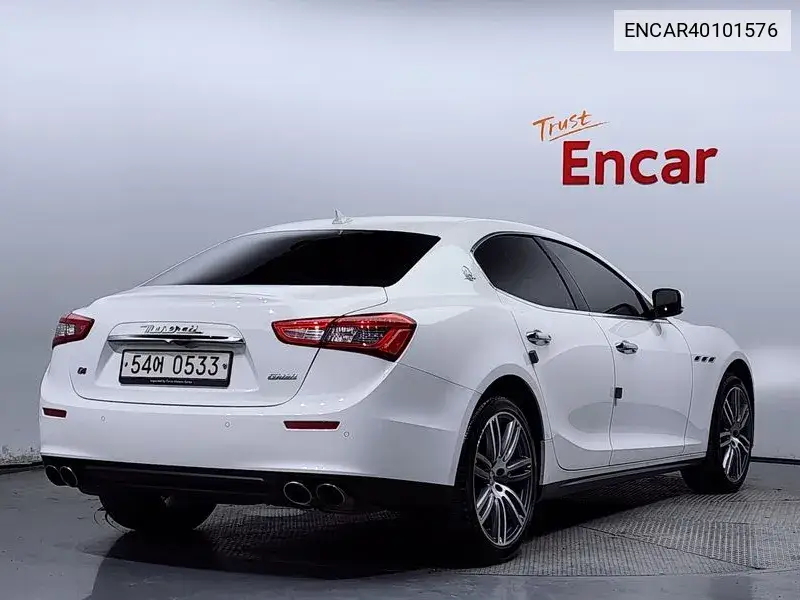 Gibli 3.0S Q4 3Rd Generation VIN: ENCAR40101576 Lot: 40101576
