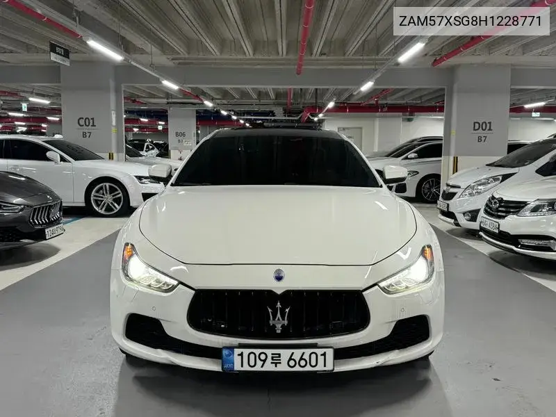 Gibli 3.0 3Rd Generation VIN: ZAM57XSG8H1228771 Lot: 40108429