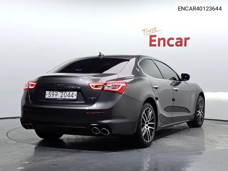 Gibli 3.0 Diesel 3Rd Generation VIN: ENCAR40123644 Lot: 40123644