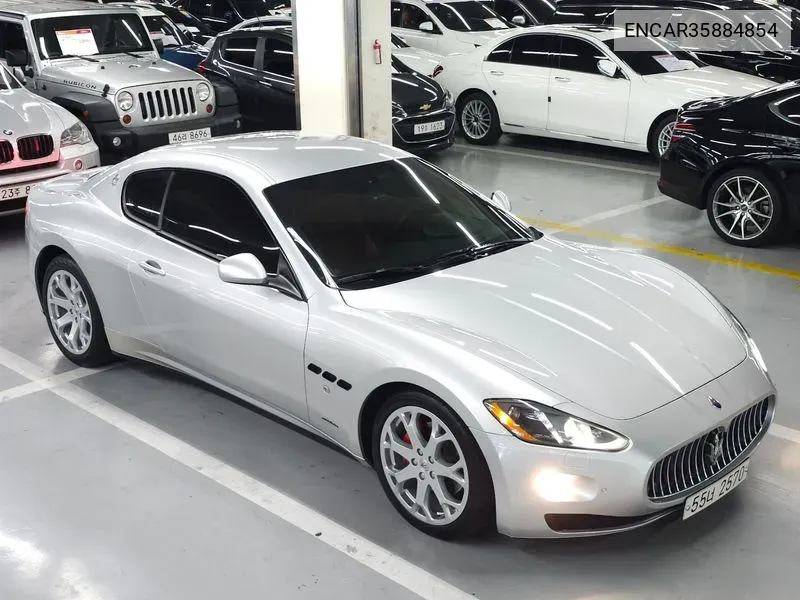 Gran Turismo 4.2 VIN: ZAMGH45F3D0070637 Lot: 38668083