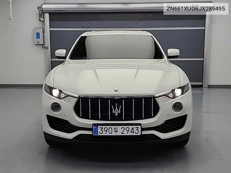 Levante 3.0 Awd VIN: ZN661XUG6JX289495 Lot: 39559316