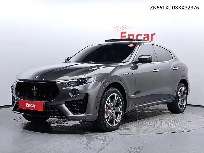 Levante 3.0 Awd VIN: ZN661XUG3KX32376 Lot: 40138071