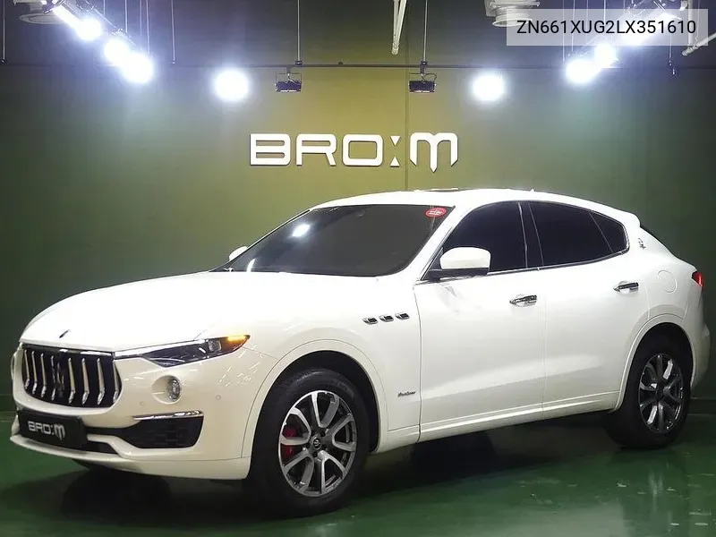 Levante 3.0 Awd Gran Russo VIN: ZN661XUG2LX351610 Lot: 38279094