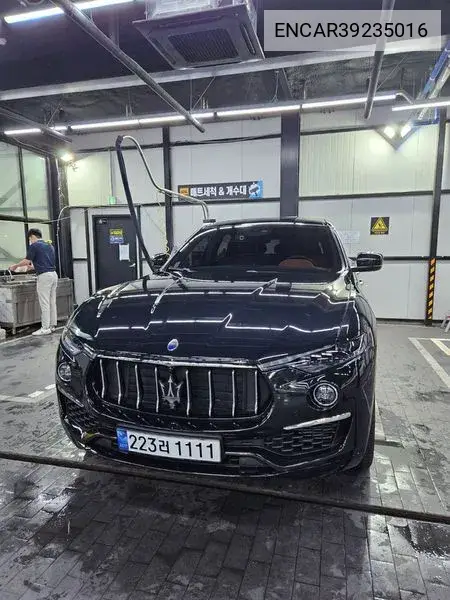 Levante 3.0 Awd Gran Russo VIN: ENCAR39235016 Lot: 39235016