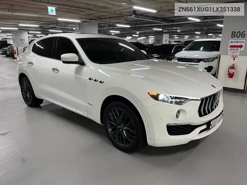 Levante 3.0 Awd Gran Russo VIN: ZN661XUG1LX351338 Lot: 39893969