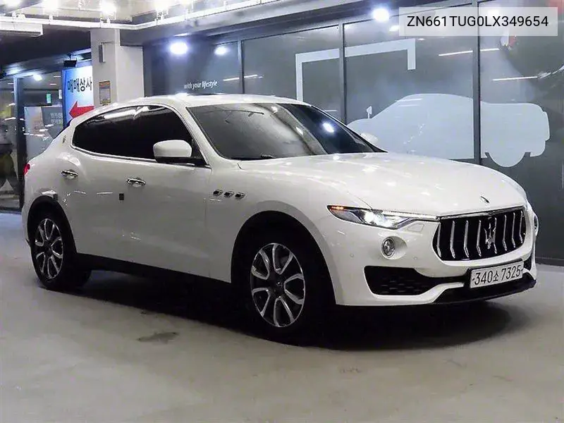 Levante 3.0 Diesel Awd Gran Russo VIN: ZN661TUG0LX349654 Lot: 39948339