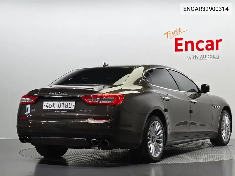 Quattroporte S Q4 3.0 V6 VIN: ENCAR39900314 Lot: 39900314