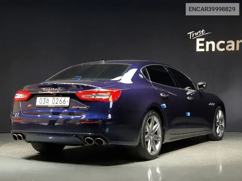 Quattroporte 3.0 V6 Gran Russo VIN: ENCAR39998829 Lot: 39998829