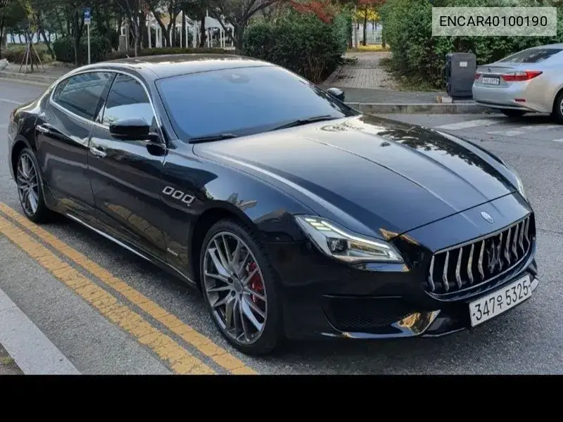 Quattroporte S Q4 3.0 V6 Gran Sports VIN: ENCAR40100190 Lot: 40100190