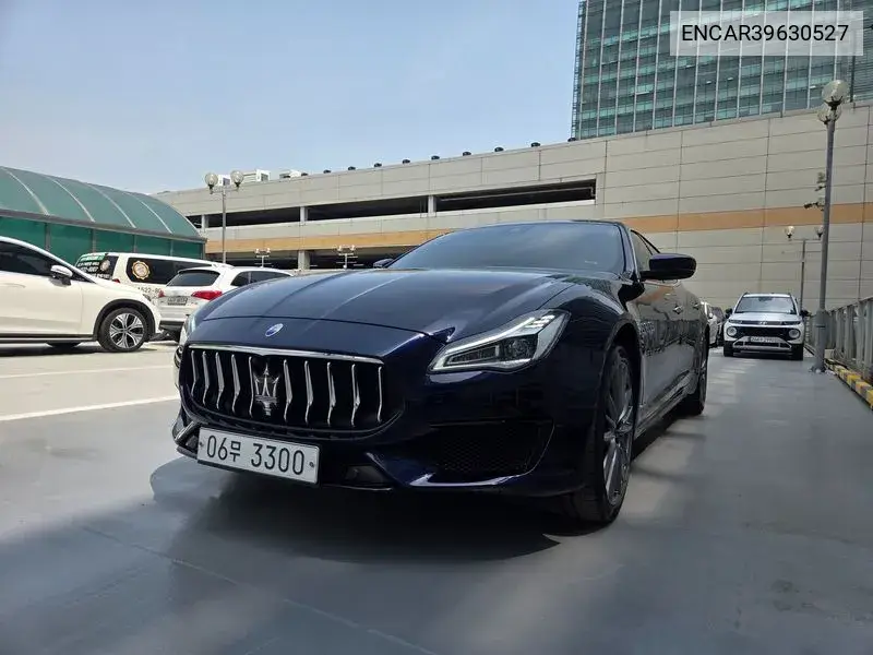 Quattroporte S Q4 3.0 V6 Gran Sports VIN: ENCAR39630527 Lot: 39630527