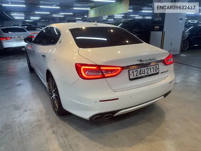 Quattroporte 3.0 V6 Gran Russo VIN: ENCAR39632437 Lot: 39632437