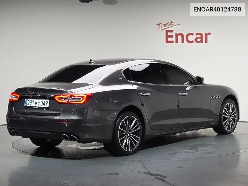 Quattroporte 3.0 V6 VIN: ENCAR40124788 Lot: 40124788