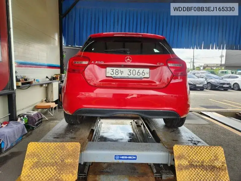 A-Class W176 A200 Cdi VIN: WDDBF0BB3EJ165330 Lot: 40145787