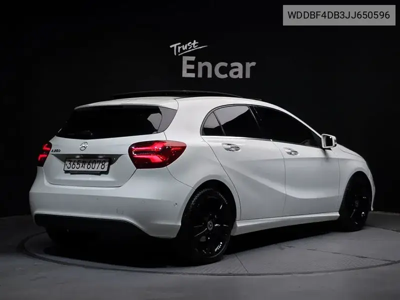 A-Class W176 A200 VIN: WDDBF4DB3JJ650596 Lot: 39562449