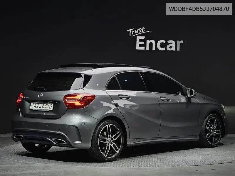 A-Class W176 A200 VIN: WDDBF4DB5JJ704870 Lot: 39610508