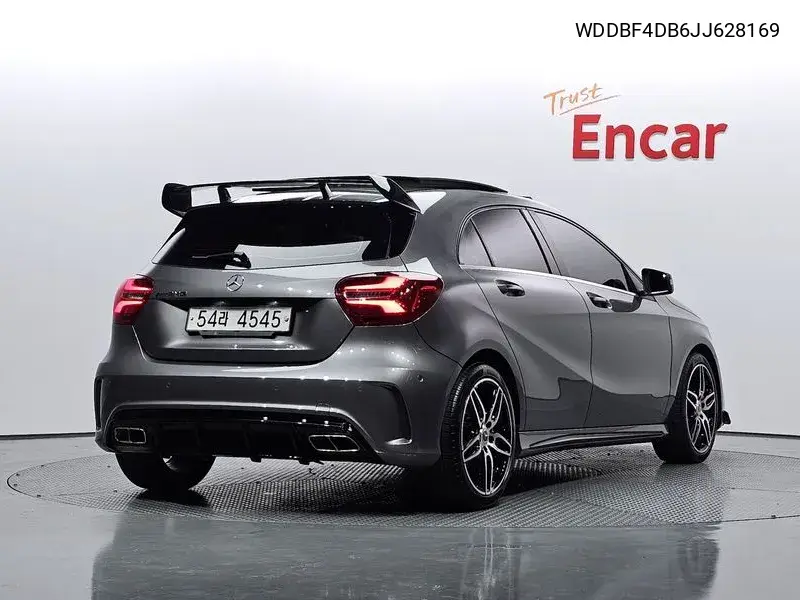 A-Class W176 A200 Amg Line VIN: WDDBF4DB6JJ628169 Lot: 39697200