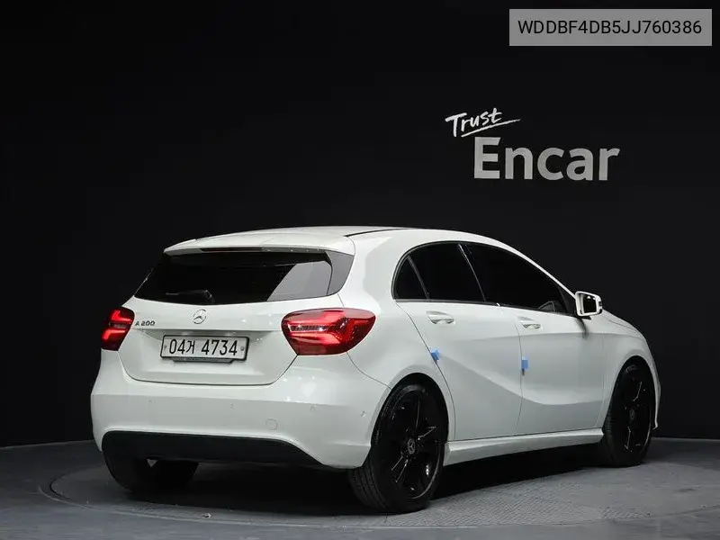 A-Class W176 A200 VIN: WDDBF4DB5JJ760386 Lot: 39068644