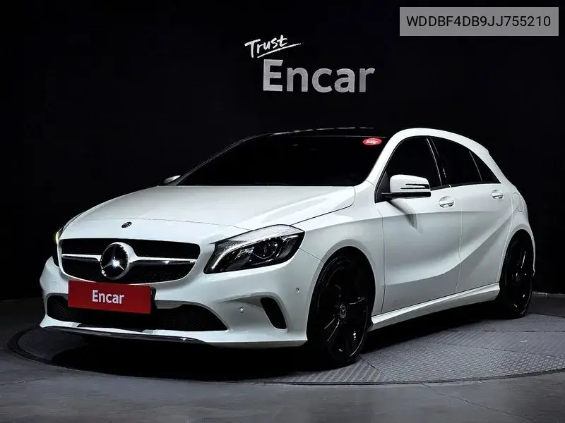 A-Class W176 A200 VIN: WDDBF4DB9JJ755210 Lot: 39431762