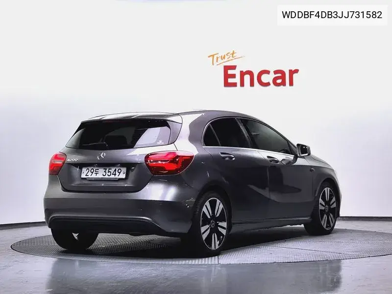 A-Class W176 A200 VIN: WDDBF4DB3JJ731582 Lot: 39497793