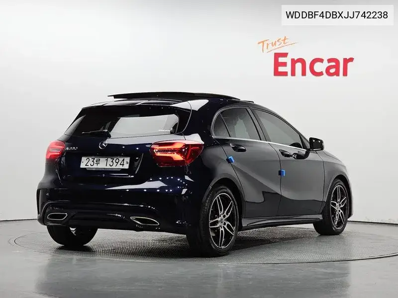 A-Class W176 A200 Amg Line VIN: WDDBF4DBXJJ742238 Lot: 39528586