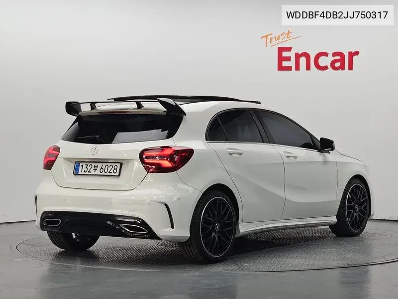 A-Class W176 A200 Amg Line VIN: WDDBF4DB2JJ750317 Lot: 39671712