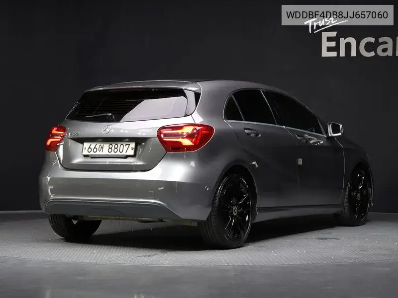 A-Class W176 A200 VIN: WDDBF4DB8JJ657060 Lot: 40133846