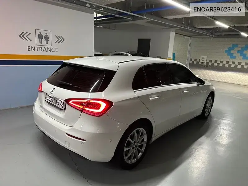 A-Class W177 A220 Hatchback VIN: ENCAR39623416 Lot: 39623416