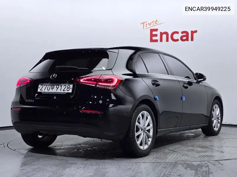 A-Class W177 A220 Hatchback VIN: ENCAR39949225 Lot: 39949225
