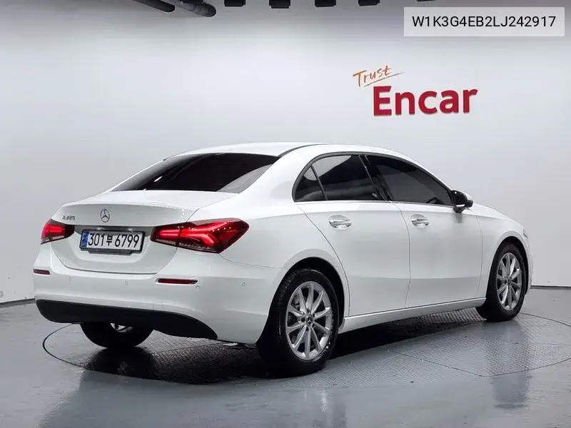 A-Class W177 A220 Sedan VIN: W1K3G4EB2LJ242917 Lot: 39941862