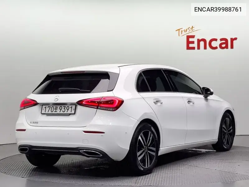 A-Class W177 A220 Hatchback VIN: ENCAR39988761 Lot: 39988761
