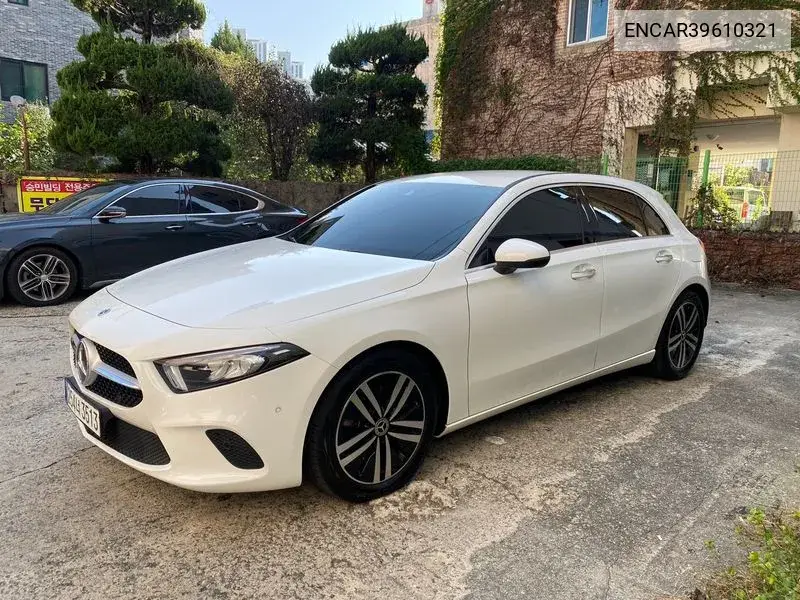 A-Class W177 A220 Hatchback VIN: ENCAR39610321 Lot: 39610321