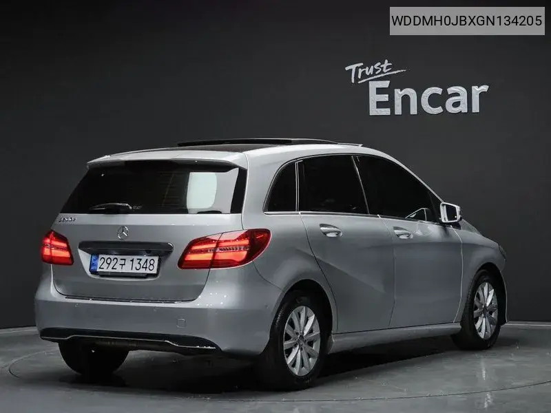 B-Class W246 B200 D VIN: WDDMH0JBXGN134205 Lot: 39302726