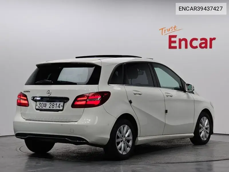 B-Class W246 B200 D VIN: ENCAR39437427 Lot: 39437427