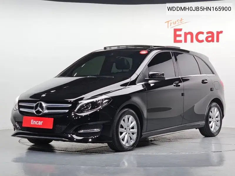 B-Class W246 B200 D VIN: WDDMH0JB5HN165900 Lot: 39726537