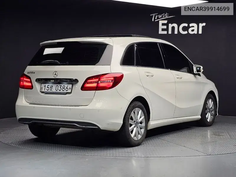 B-Class W246 B200 D VIN: ENCAR39914699 Lot: 39914699