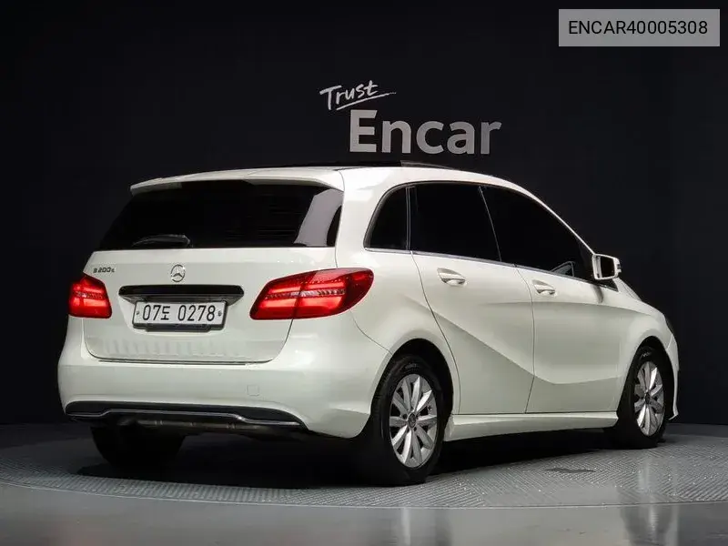 B-Class W246 B200 D VIN: ENCAR40005308 Lot: 40005308