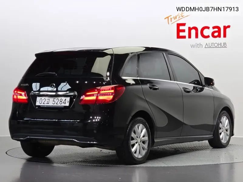 B-Class W246 B200 D VIN: WDDMH0JB7HN17913 Lot: 38591888