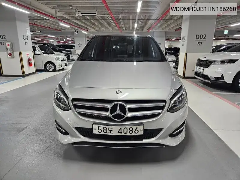 B-Class W246 B200 D VIN: WDDMH0JB1HN186260 Lot: 39123458