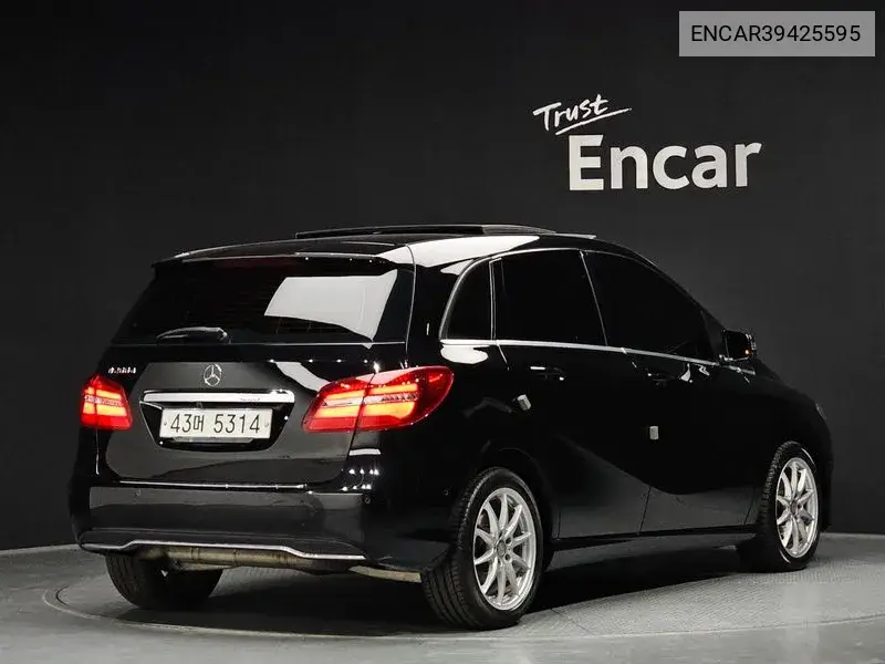 B-Class W246 B200 D VIN: ENCAR39425595 Lot: 39425595