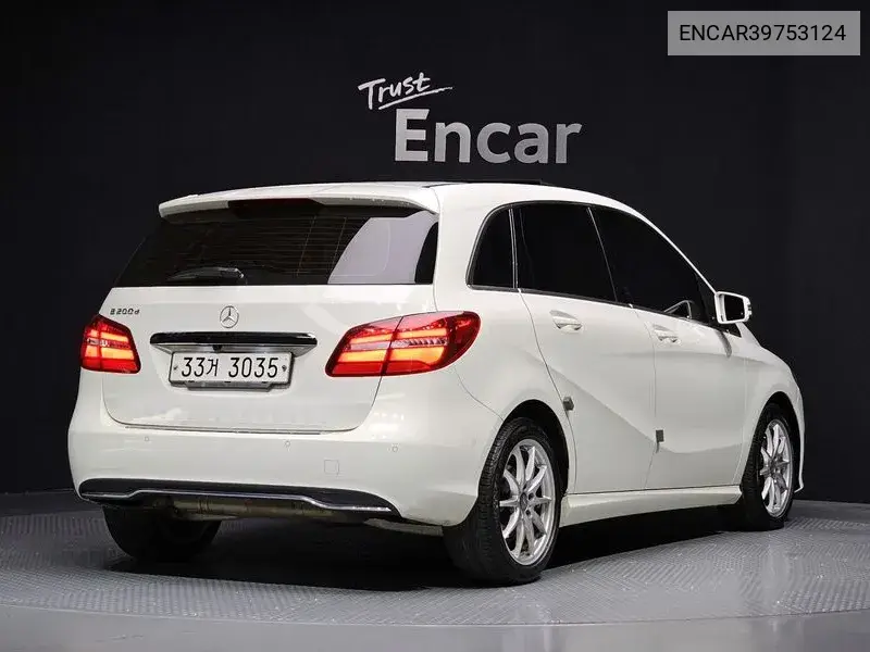 B-Class W246 B200 D VIN: ENCAR39753124 Lot: 39753124