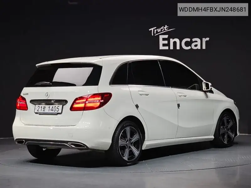 B-Class W246 B220 VIN: WDDMH4FBXJN248681 Lot: 39371362