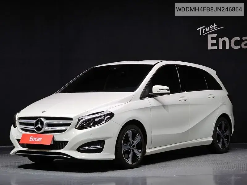 B-Class W246 B220 VIN: WDDMH4FB8JN246864 Lot: 40102949