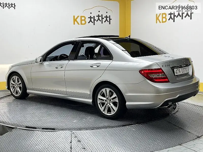 C-Class W204 C220 Cdi Avant-Garde VIN: ENCAR39968803 Lot: 39968803
