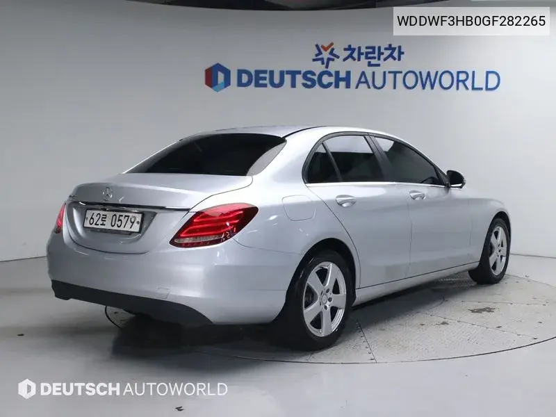 C-Class W205 C200 D VIN: WDDWF3HB0GF282265 Lot: 39634511