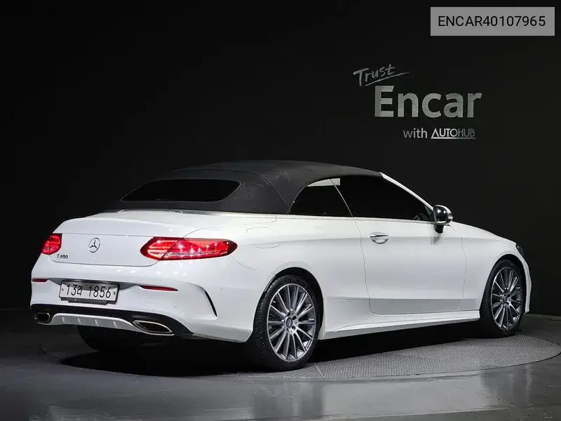 C-Class W205 C200 Cabriolet VIN: ENCAR40107965 Lot: 40107965