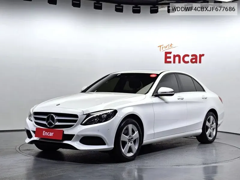 Benz C-Class W205 C200 VIN: WDDWF4CBXJF677686 Lot: 38053043
